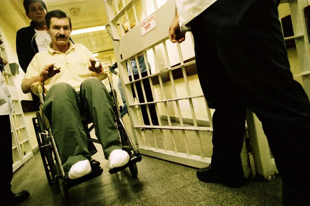 Atualmente, 10.800 detidos políticos e prisioneiros políticos palestinos definham nas prisões israelenses. (Foto: Uriel Shatil / Physicians for Human Rights - Israel)