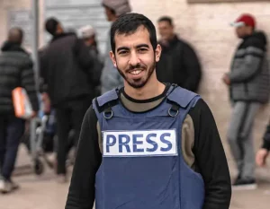 O jornalista Saleh Aljafarawi, morto em Gaza no último domingo (12). (Foto: Reprodução / Mídia social)