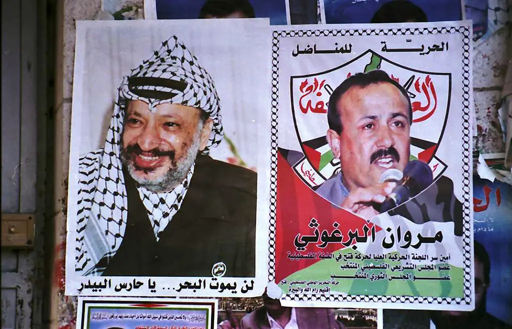 Yasser Arafat, líder da Organização para a Libertação da Palestina (OLP) e Marwan Barghouti, líder do Fatah que segue preso por Israel. (Foto: helga tawil souri / Flickr)
