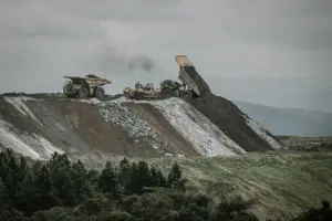 Mineração em Santa Maria de Itabira, em Minas Gerais, realizada pela Vale. (Foto: Mídia Ninja / Flickr)