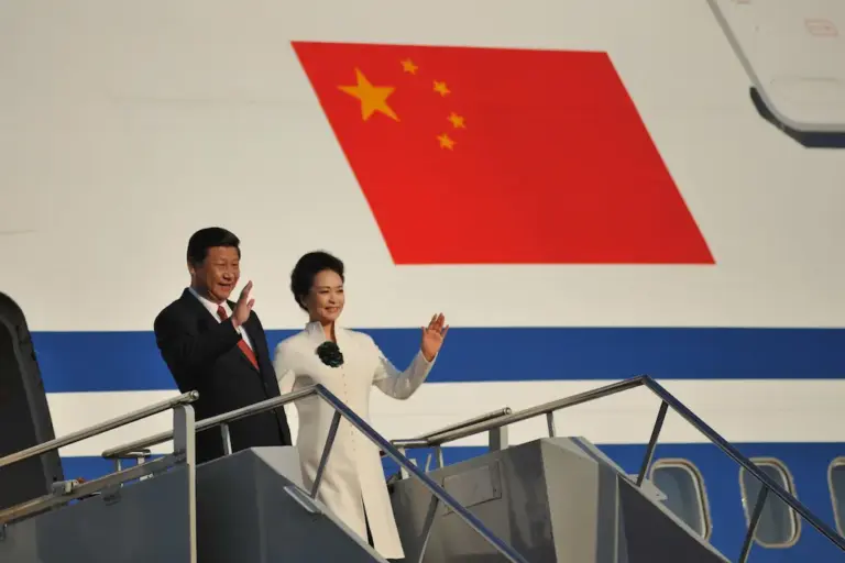O presidente chinês, Xi Jinping, e a primeira-dama Peng Liyuan. (Foto: APEC 2013 / Flickr)