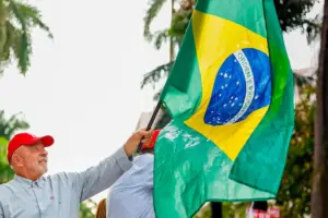 02.10.2026 — O presidente da República, Luiz Inácio Lula da Silva, durante ato de campanha no Rio de Janeiro: o evento "Lula m Belo Horizonte: O Brasil Pronto Pra Mais", realizado na Praça da Liberdade, Belo Horizonte - MG. (Foto: Ricardo Stuckert / Lula Oficial)